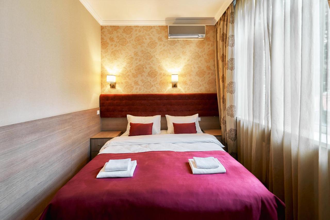 Hotel Classic Киев Екстериор снимка